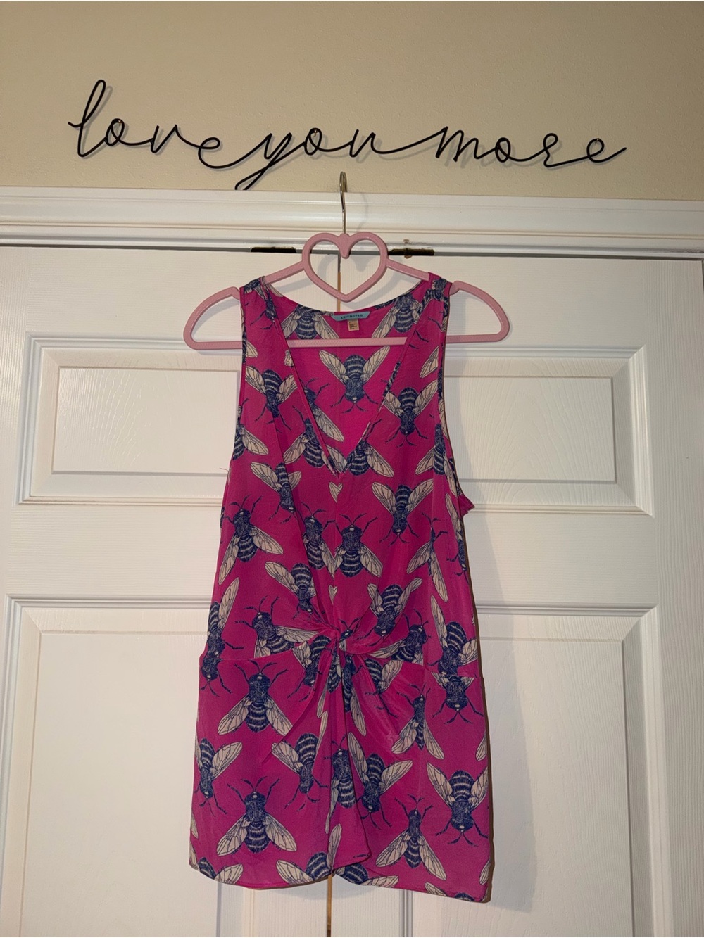 Sleeveless Pink Bee-Print Twist Front Blouse